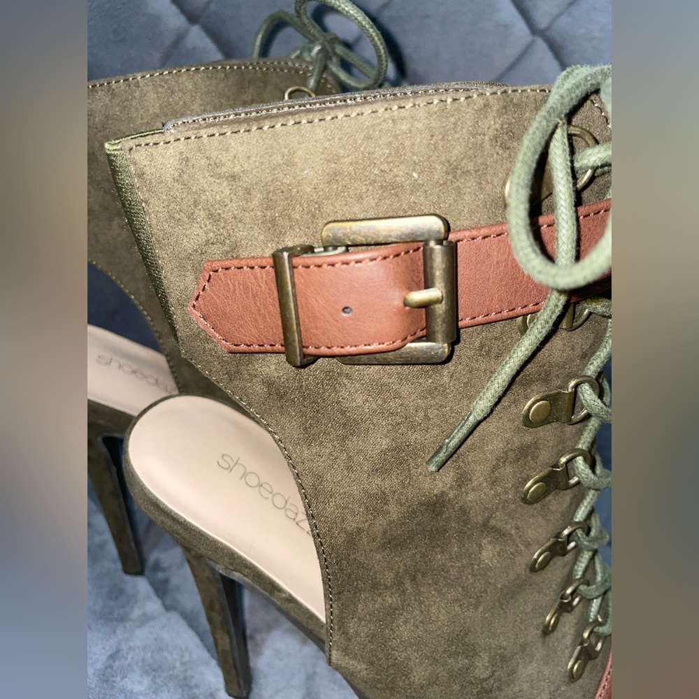 Open Toe Suede Booties - Picture 4 of 8